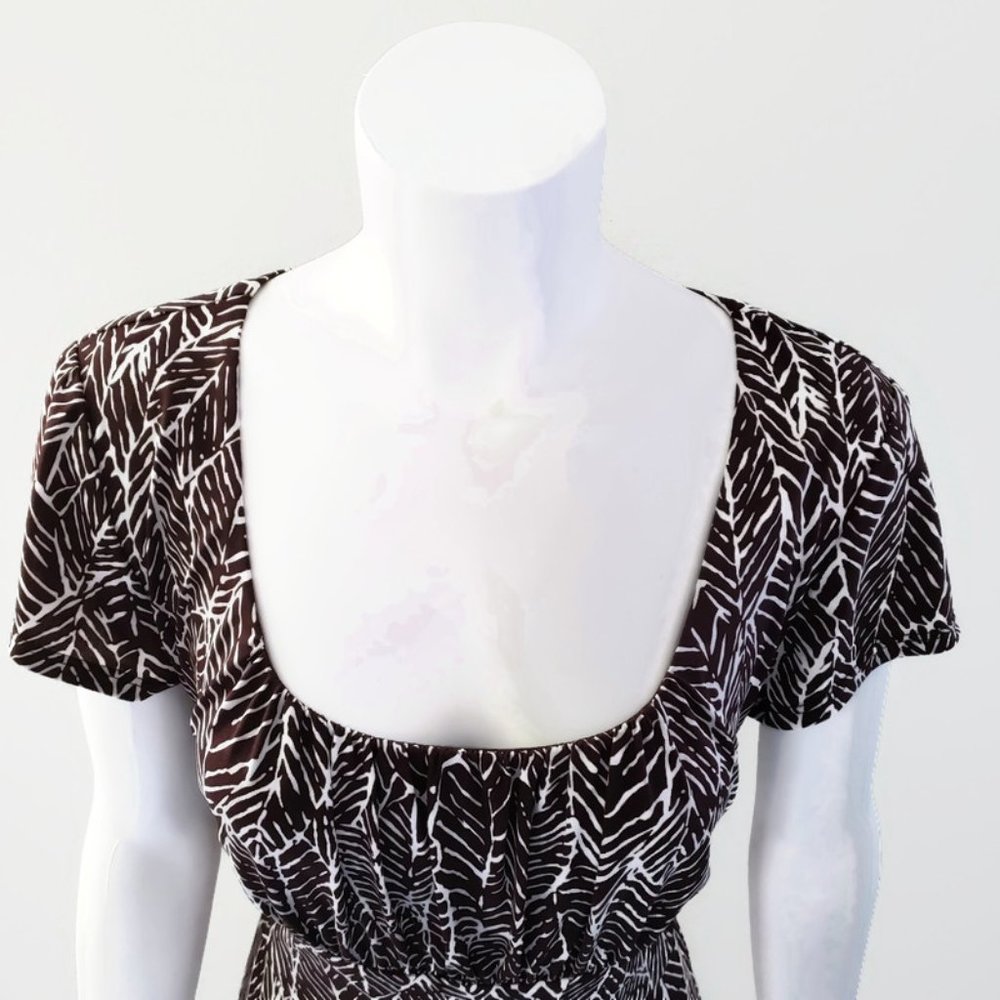 Connected Tie-Back Scoop Neck Dress Leaf Pattern - Picture 5 of 9
